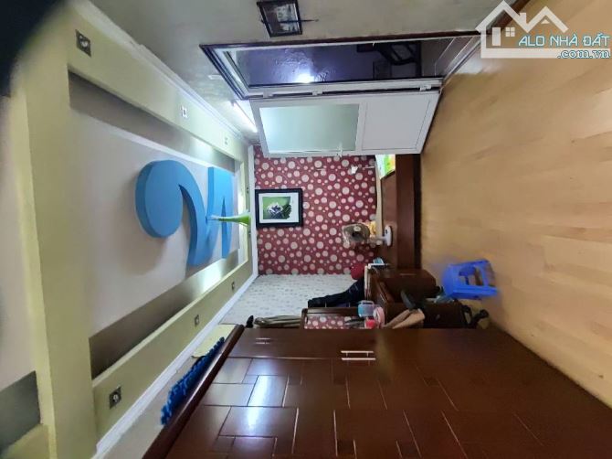 NGUYÊN LƯƠNG BẰNG. Ô TÔ, KINH DOANH. LÔ GÓC. MẶT TIỀN RỘNG. GIÁ TỐT - 1