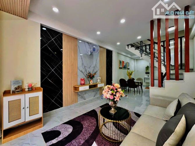 Vị trí đẹp - Gần chợ Tân Hương. Nhà 50m2 Nguyễn Súy, Tân Phú giá 1 tỷ 650. Xây trệt 1 lầu - 1