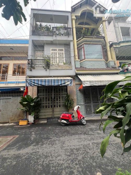 NGAY MŨI TÀU NGUYỄN SƠN, THOẠI NGỌC HẦU - HẺM NHỰA 6M, 82M2 VUÔNG A4, 3 TẦNG - HƠN 9Tỷ - 1