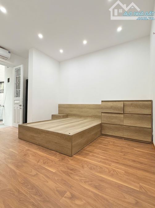 Quá hiếm Đội Cấn Chủ tự xây 35m 4 tầng MT6.3m thoáng sáng sân chơi sổ vuông vào ở ngay - 1