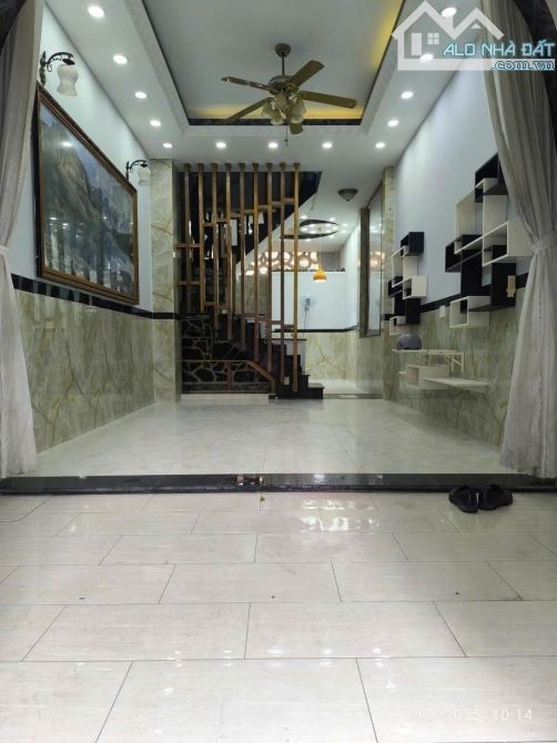 BÁN NHÀ LÊ VĂN KHƯƠNG Q12 - 4 TẦNG 52M2  - HẺM XE HƠI - 4.56 TỶ - 1