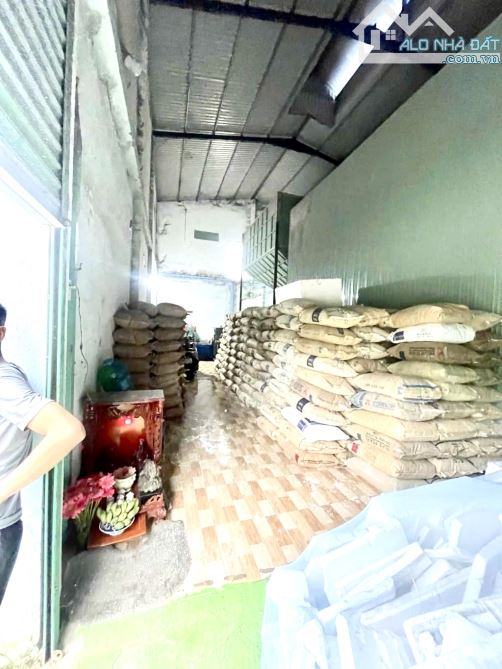 NHÀ XƯỞNG MẶT TIỀN - KHU VÕ DÂN VÂN - VỚI LẠI HÙNG CƯỜNG - DT 876M - NGANG LỚN 12M - ĐƯỜNG - 1