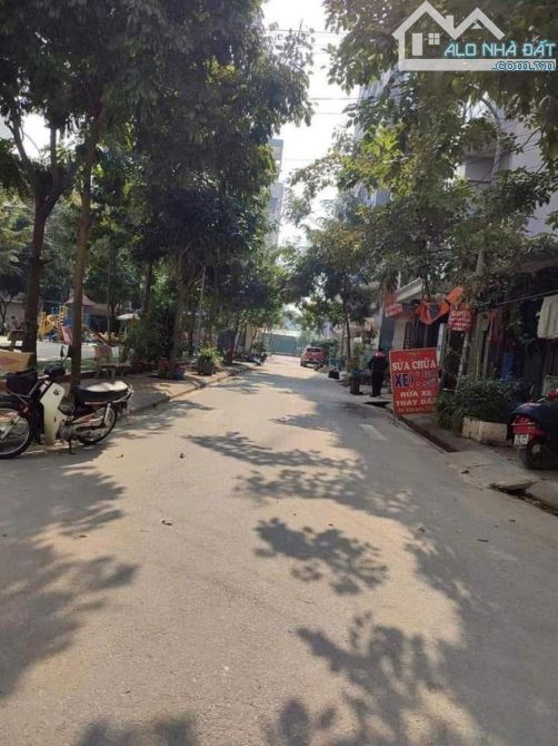Toà ccmn Ô TÔ TRÁNH Triều Khúc - Kinh doanh - Vỉa hè - 23 Tỷ. Dòng tiền 80tr/ tháng - 1