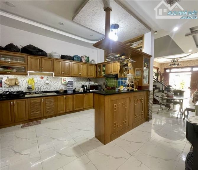 🏠 HIẾ.M - QUẬN 7 - 3 TẦNG BTCT – XE HƠI VÀO NHÀ – NGANG KHỦNG 6M -TẶNG NỘI THẤT – HƠN 7T - 1