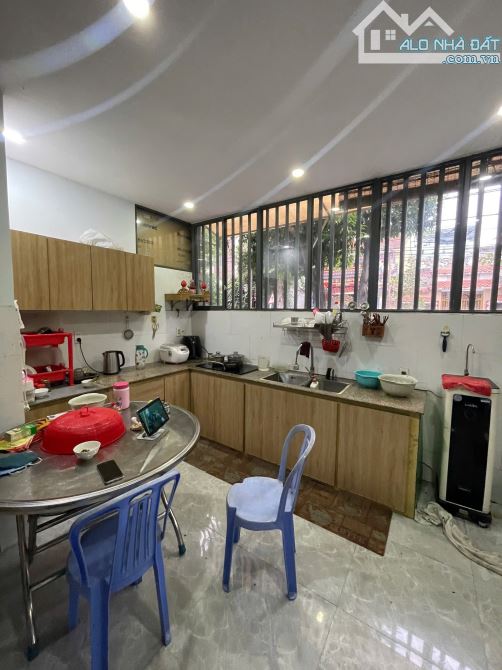 Bán nhà 3 tầng Góc 2MT KDC Nguyễn Hữu Thọ , dòng tiền 25tr/th. Gọi Tuyết - 1