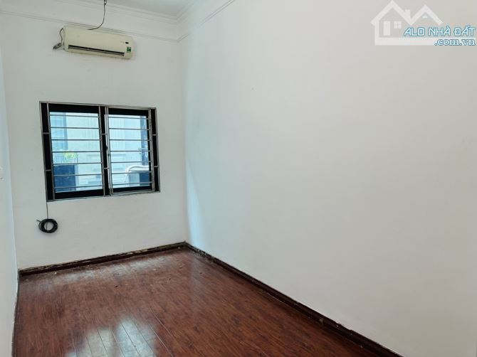 Hồng hà - Ba Đình - Hiếm - Phân lô - Oto đỗ cửa - 23m2 - 7,8 tỷ - 1