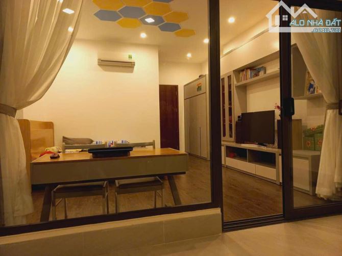 BÁN NHÀ ĐẸP 3 TẦNG MỚI XÂY ĐƯỜNG 6M NGÔ QUYỀN - GẦN CẦU RỒNG - 1