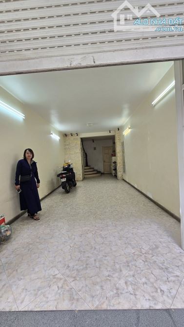BÁN NHÀ KHU 7,2HA VĨNH PHÚC, BA ĐÌNH PHÂN LÔ VỈA HÈ, Ô TÔ TRÁNH 52m2 5T MT 4M 21 tỷ. - 1