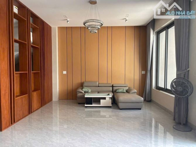 Bán nhà 1 trệt 1 lầu đường Trần Quang Diệu, Long Toàn - Giá bán: 7,2 tỷ - Diện tích: 216m2 - 1