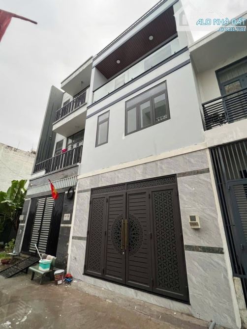 Bán nhà 1 trệt 2 lầu mới NT chưa qua sử dụng 185 Ngô Chí Quốc,Phường Bình Chiểu - 1