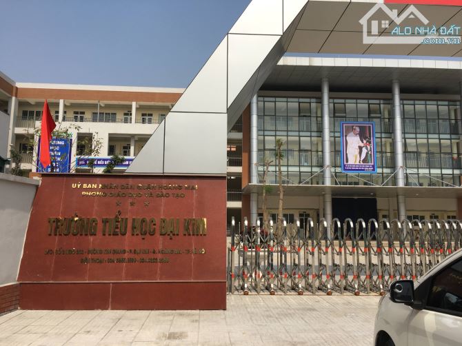 BÁN NHÀ ĐẸP DƯỢC SĨ KIM GIANG - DT 42M - 5 TẦNG - MT 5M - 20M RA ÔTÔ ĐUA NHAU CHỈ 6.35 TỶ - 1