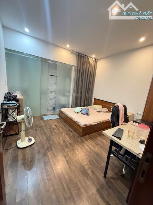 Định Công, vf3 qua nhà, 32m2 nhà đẹp, giá 6,7 tỷ - 1