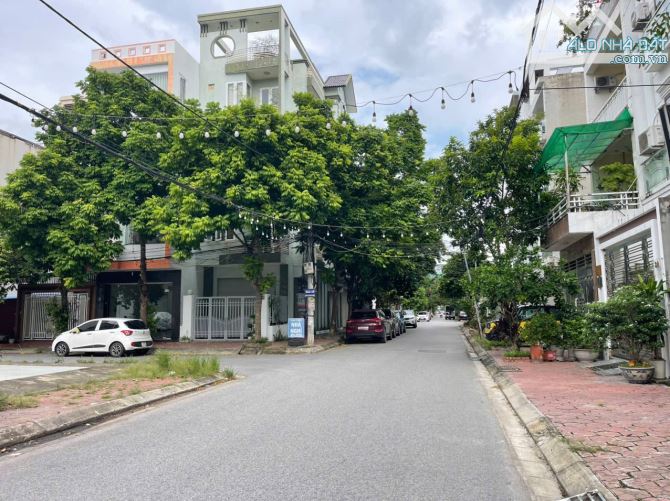 - Bán đất mặt đường Tây Trung Hành - Lô 17 Lê Hồng Phong - Diện tích: 60m2 ngang 4m dài 15 - 1