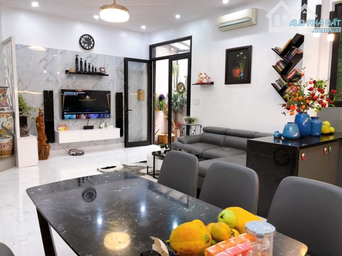 Bán nhà phố Lê Quang Đạo, 35m², 4 tầng, gần phố, ô tô đỗ cổng, nhỉnh 6 tỷ - 1