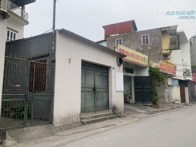 Bán lô góc mặt đường 565 Bát Khối, Cự Khối trục chính khu dân cư đông đúc kinh doanh tốt - 1