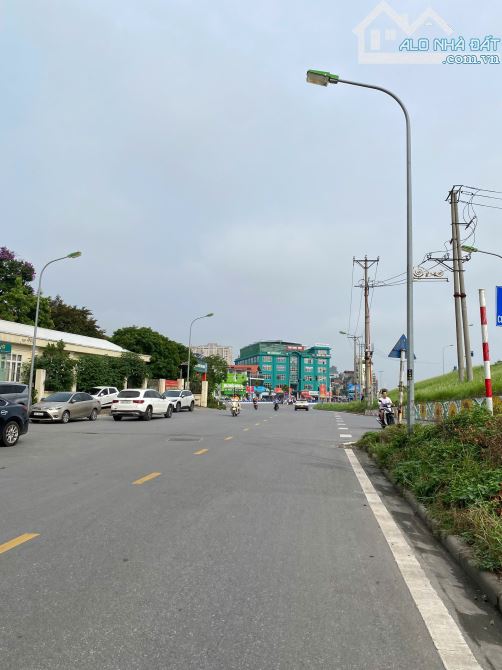 View KĐT Khai Sơn - Phố Ngọc Thụy, Nhà đẹp Thang Máy 6Tầng - VF9 Quay đầu, Giá Đầu Tư F1 - 1