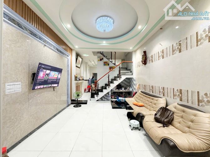 Huỳnh Tấn Phát sát vách Q7 - Nhà 2 tầng 3PN - 4x16 - hẻm 6m - nhỉnh 4 tỷ - 1