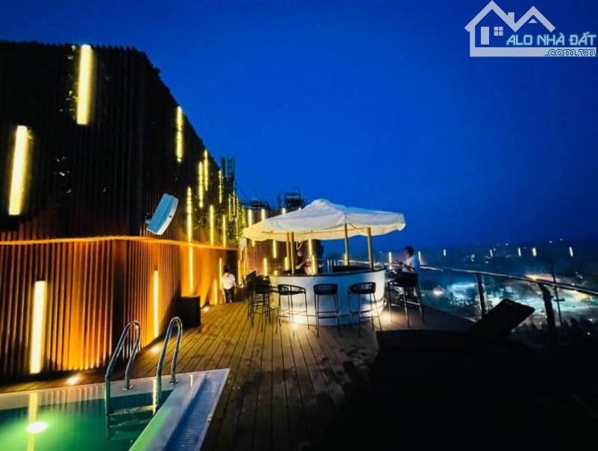 BÁN KHÁCH SẠN NGÔ THÌ SỸ VÀ TRẦN BẠCH ĐẰNG, 243M2, 175 tỷ, Đà Nẵng - 1