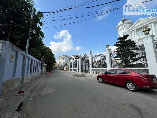 Chính chủ gửi bán: Khuôn đất VIP 2 mặt tiền view sông 1075m2 Khu Compound Riverside - 1