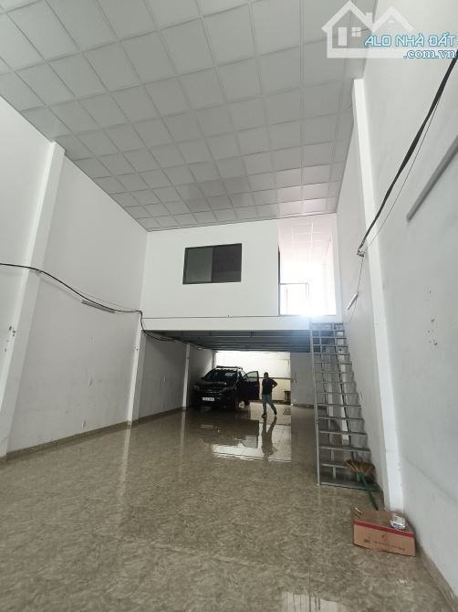 BÁN XƯỞNG NHỎ TÂN THỚI NHÌ- 136M2- NGANG GẦN 7M- MẶT TIỀN LÊ THỊ HỒNG GẤM - 7,5 TỶ. - 1