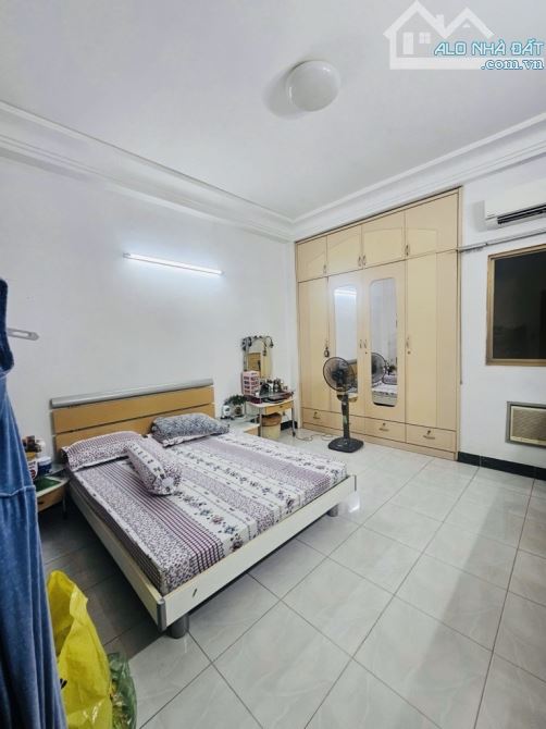 Bán Nhà Đường Trần Văn Đang, phường 11 ,Quận 3 .DT:5x26m.3 tầng.Giá chỉ 13.8 tỷ - 1