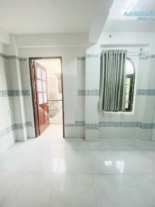🍀BÁN CHDV 40 PHÒNG - DOANH THU 140TR/TH ~ 1tỷ7/năm - GẦN KHU CN, TRƯỜNG HỌC - 1