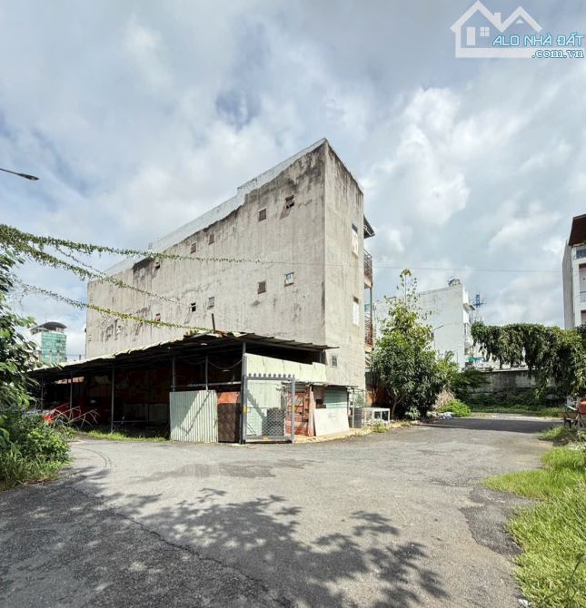 Bán đất 3 Mặt Tiền đường Hà Huy Giáp, Quận 12 - Ngay ngã tư ga - Gần Gò Vấp dt 269m2 - 1