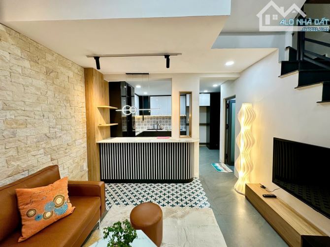 Nhà mới đẹp rất gần biển đường Tháp Bà - Vĩnh Thọ - Bắc Nha Trang đầy đủ nội thất, sổ hồng - 1