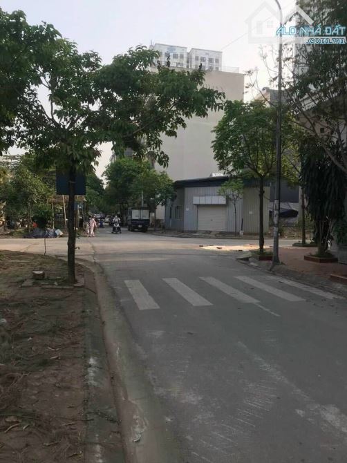 Bán đất dv hàng bè mậu lương, kiến hưng Dị trí: dv7-lk345 Dt: 50m2 ( 4 x12.5m) Hướng: Đb Đ - 1