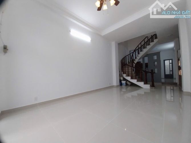 Nhà Tân Thới Nhất - Q12 - DT 4×23 - 3 tầng - giá chỉ 6,4 tỷ - 1