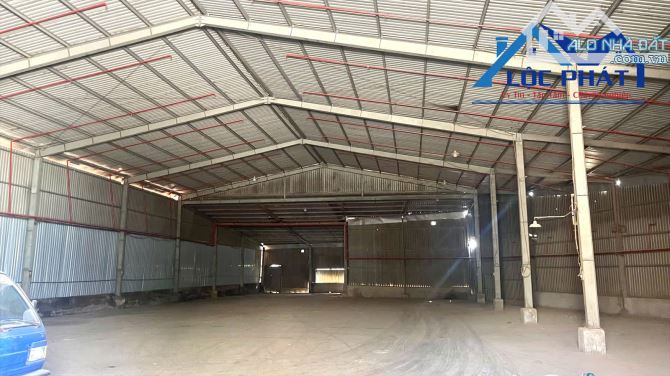 Cho thuê xưởng 1.000m2 giá chỉ 35 triệu gần KCN AMaTa-Biên Hoà-Đồng Nai - 1