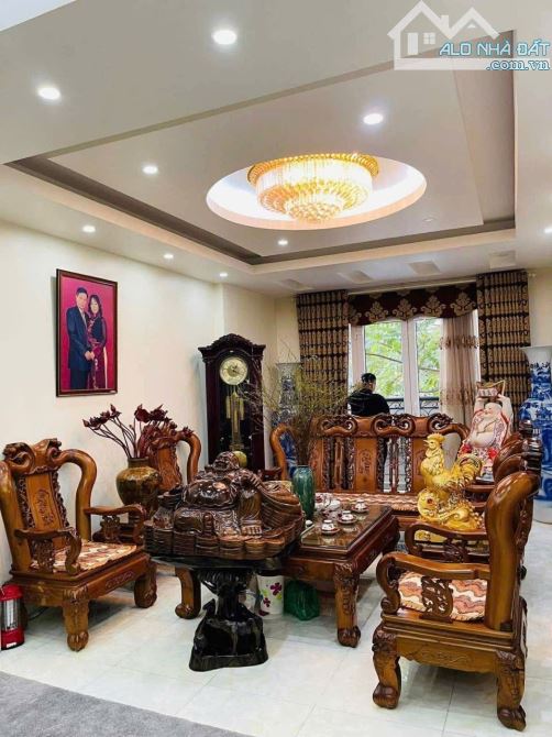 SIÊU PHẨM MẶT PHỐ ĐỐNG ĐA - THANG MÁY VỈA HÈ - 4 Ô TÔ TRÁNH - 2 MẶT NGÕ - SỔ ĐẸP - 1