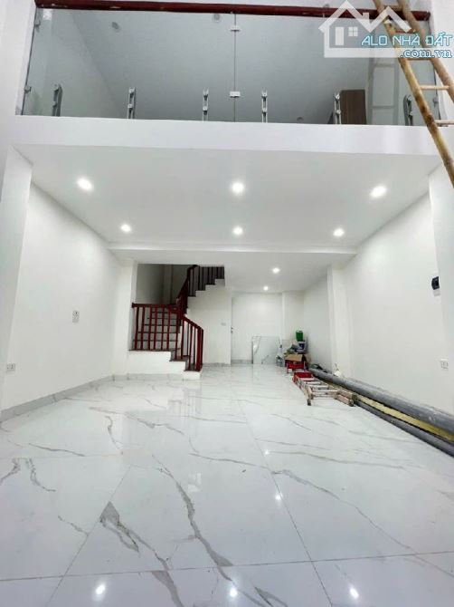 BÁN NHÀ  ĐẸP KHÂM THIÊN- TT ĐỐNG ĐA-DT 38M2-2 THOÁNG -MT 4,4M-GẦN PHỐ-GIÁ CHỈ 11.45TỶ - 1