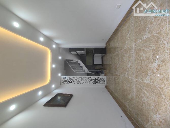 SIÊU HIẾM - NHÀ ĐẸP YÊN PHỤ – 5 TẦNG - 10M RA PHỐ - VIEW THOÁNG - Ở NGAY - NHỈNH 7 TỶ