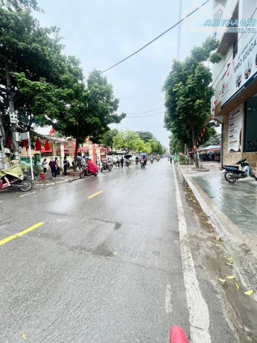 SIÊU PHẨM PHỐ NHỔN - TRỤC CHÍNH KINH DOANH - PHÂN LÔ Ô TÔ TRÁNH - 65M2 MẶT TIỀN 4,5M - 1