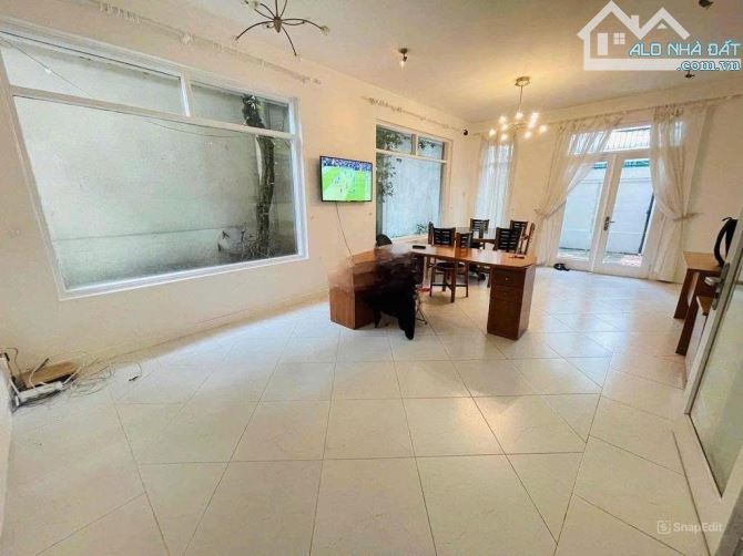 VIP-BIỆT THỰ CAO THẮNG- 15M X 18M- 3 TẦNG, SÂN VƯỜN- PHƯỜNG 05, QUẬN 3 - 1