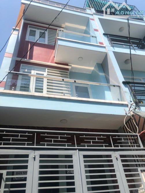 HUYỀN THOẠI LÊ TẤN BÊ -  3 TẦNG NHÀ ĐẸP LUNG LINH MÀ CHỈ 5.X.TỶ  : HẺM XE TẢI - 1