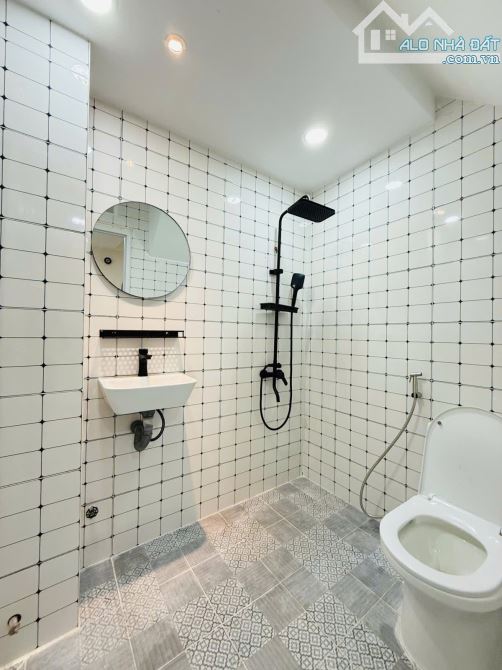 Thống Nhất - Gò Vấp - 50m2 - 3 Tầng - 6.6 tỷ - Hẻm Ô tô - Hoàn công - SHR - 2