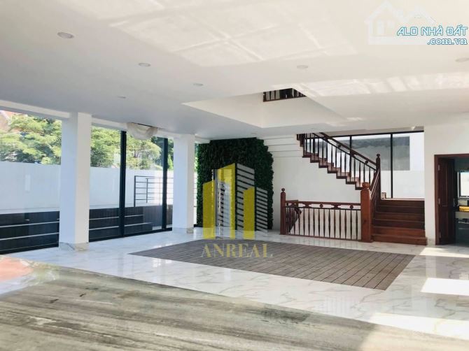 CHO THUÊ BIỆT THỰ MẶT TIỀN NGUYỄN VĂN HƯỞNG - VỊ TRÍ ĐẸP TIỆN KINH DOANH GIÁ 200 TRIỆU - 1
