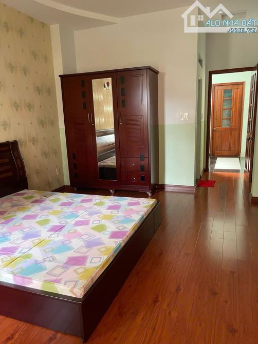 Giảm Sốc Chỉ 7.5 Tỷ - Nhà Hẻm Xe Hơi Hoàng Hoa Thám - 4x12m- 2 Tầng - Gần Chợ & 5 Phút Ra - 1