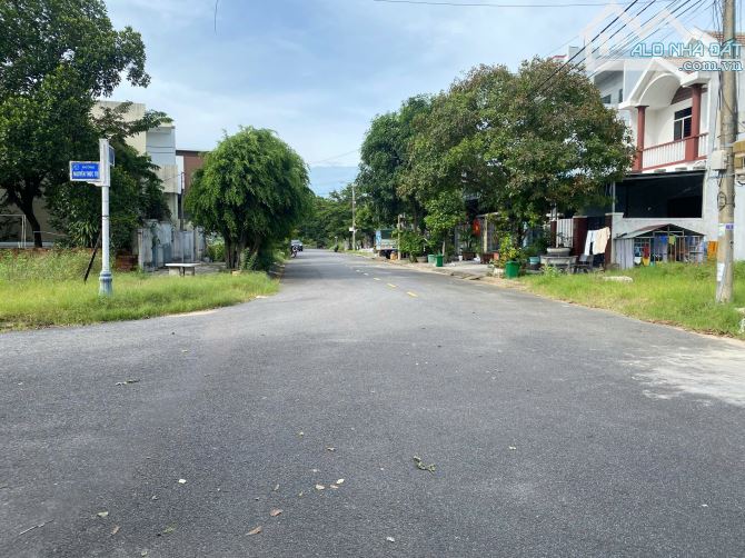 🌈🐬KHU LÀNG ĐẠI HỌC_GIÁ RẺ 103m2 đường 7m5 chỉ 4 tỷ 6_Xây Tòa Căn Hộ KD - 1