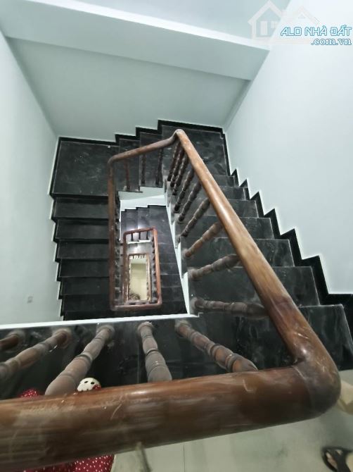 Bán nhà 4 tầng mặt tiền đường Lê Thị riêng phường Thới An Q12, DT 115/350m²(6*21). Giá 13, - 1