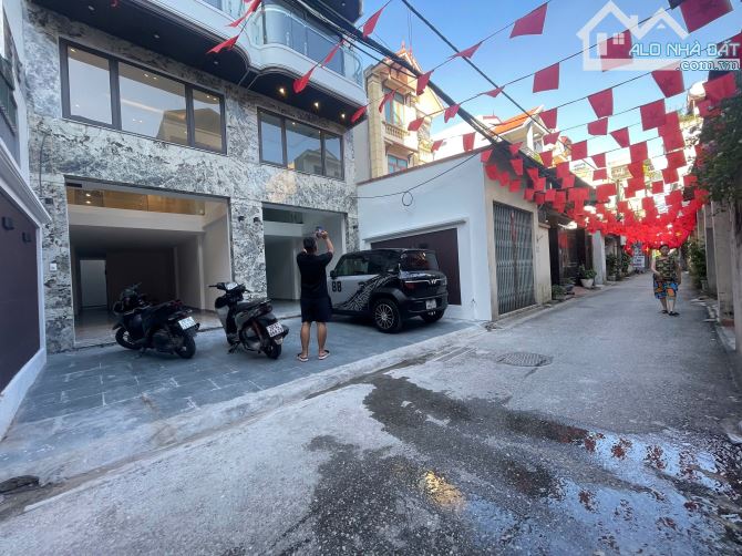 HƠN 13 TỶ - 70M2 - NHÀ 6 TẦNG - THANG MÁY - GAR 2 Ô TÔ 7 CHỖ - GIÁ CỰC TỐT - 1