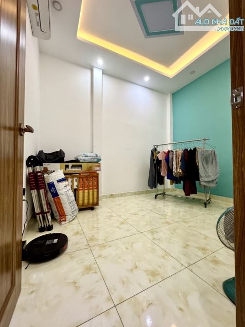 🆘🆘🆘kHU VIP  ‘ CẠNH TÊN   LỬA ‘ 40 m 2 TẦNG ‘. 4 x 10 m ‘  HẺM 🚗🚗🚗  👉👉Nhà 2 tầng đẹ - 1