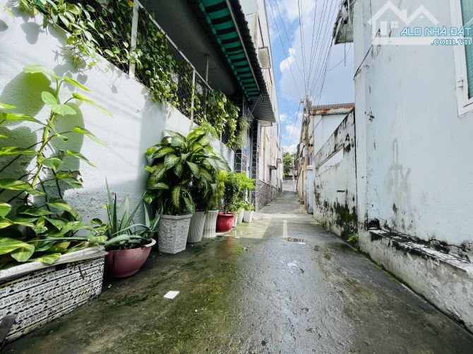 P. Linh Chiểu, sát ĐHNH, nhà 2 C4 63.3m2 SHR, KQH bán gấp chỉ 3.9 tỷ. - 1