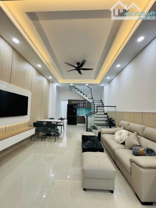 Siêu Phẩm Nhà Đẹp Hiện Đại - DT 4,3 x 16m 2,5 Tấm - Đường Số 7 Khu Tên Lửa - 1