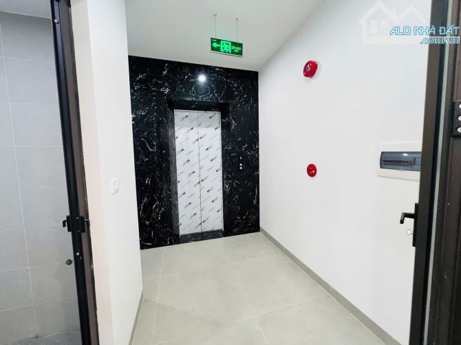 🎉🌹BÁN TÒA VĂN PHÒNG V.I.P CẦU GIẤY-ÔTÔ TRÁNH-MỚI ĐẸP LUNG LINH-Nguyễn Khang 73m x 9Tầng - 1
