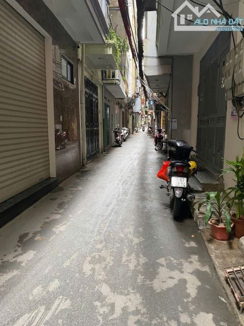 Bán nhà đẹp Trung Phụng gần phố tặng nội thất 25m2 giá 6.68 tỷ - 1