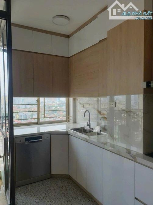 Cần Tiền bán gấp CH tòa A số 6 Đội Nhân, 72m2, 2N,1WC, giá 6.49 tỷ. - 1