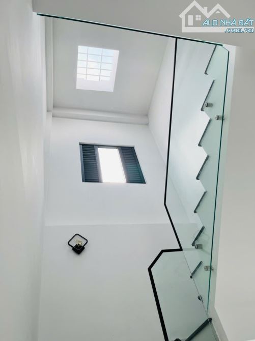Nhà phố chính chủ Mặt tiền Kinh Doanh Linh Đông DT 125m2 Sổ hồng hoàn công - 1